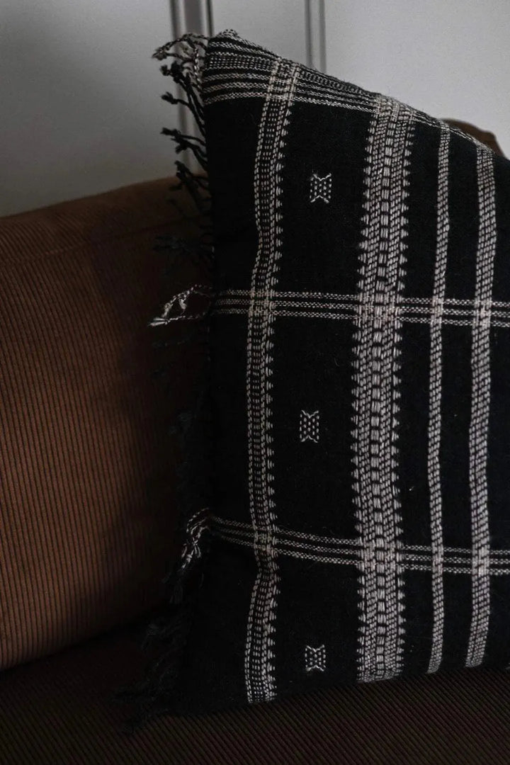 Ollie Woven Pillow Cover - Maple Village Lane
