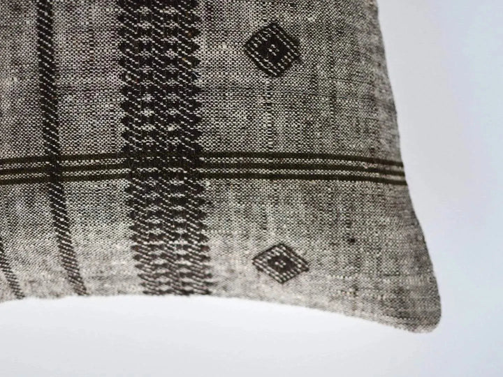 Clyde Woven Pillow Cover - Maple Village Lane