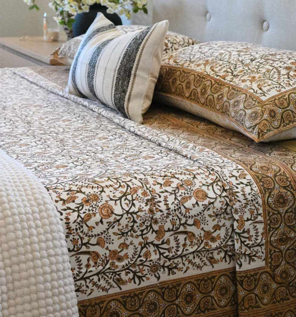 Vintage Bloom Bed Sheet Set