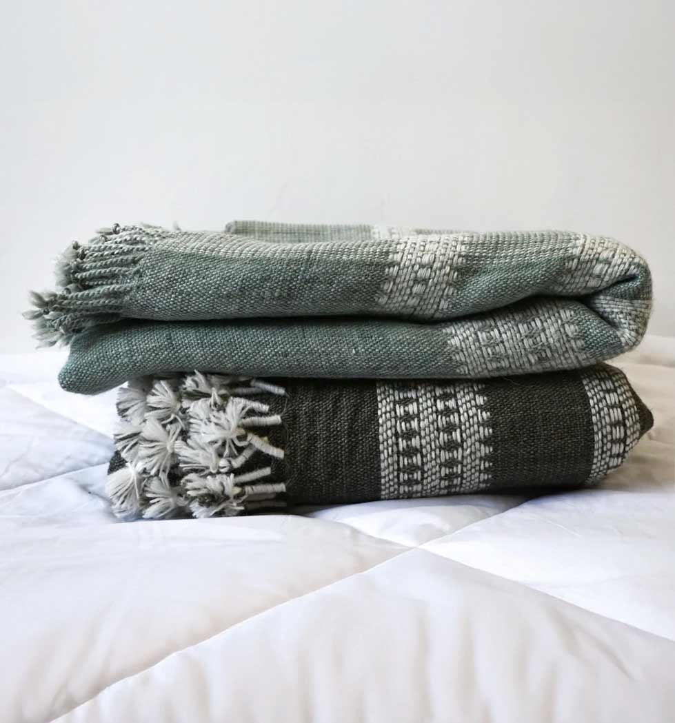 Vintage Bhujodi Handwoven Wool Bed Throw – Sage Green Handloom Throws