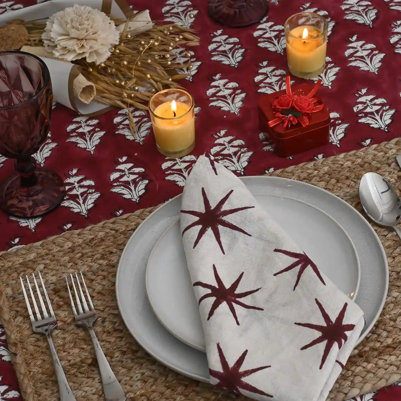 Isadora Ditsy Prints Table Cloth