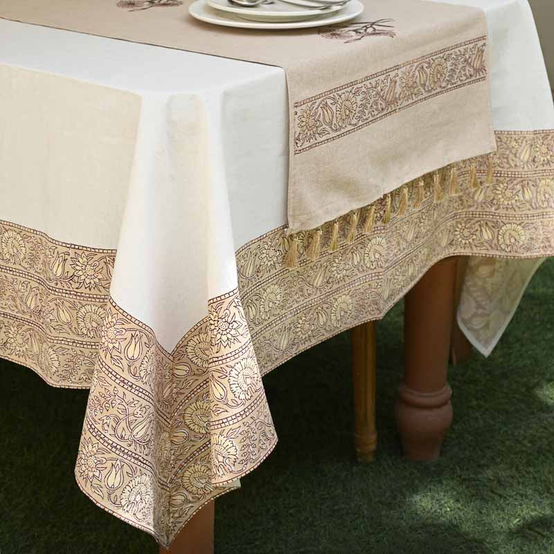 Tesslyn Botanical Print Table Cloth