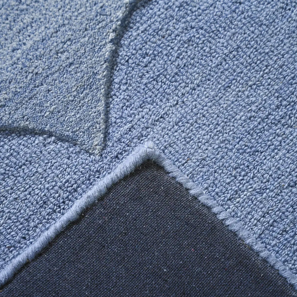 Cloud Dancer Hand Tufted Rug Hand-Tufted