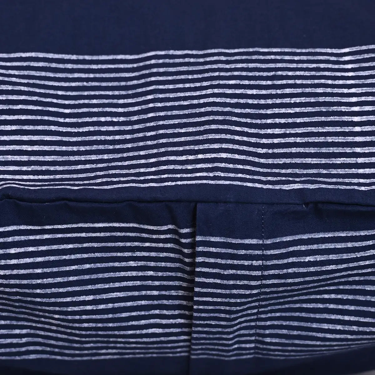 Striped Noise Bedsheet Set Bedsheet