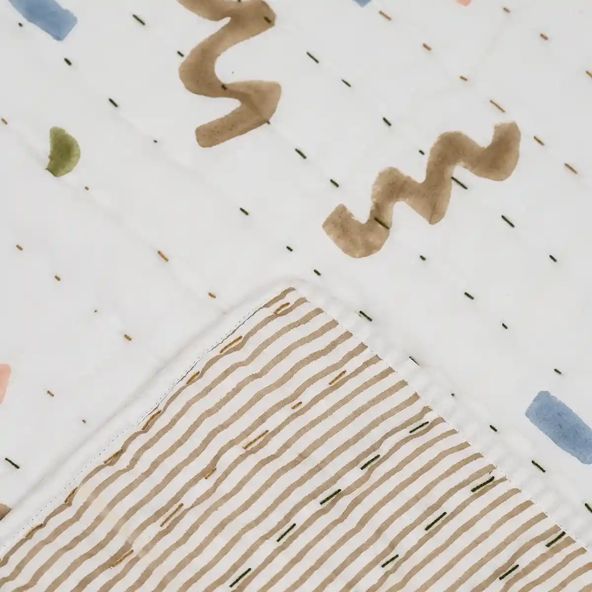 Wiggle Lines Baby Quilt Quilts