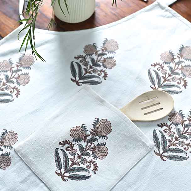 Ava Kitchen Apron Aprons