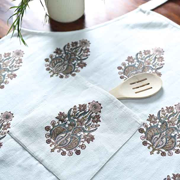 Mia Kitchen Apron Aprons