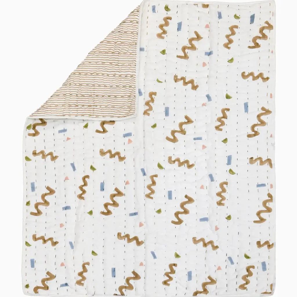 Wiggle Lines Baby Quilt Quilts