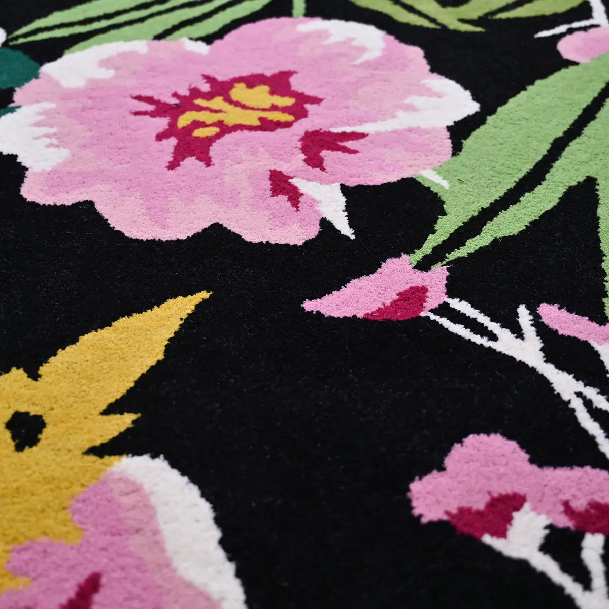 Rhododendron Hand Tufted Rug Hand-Tufted