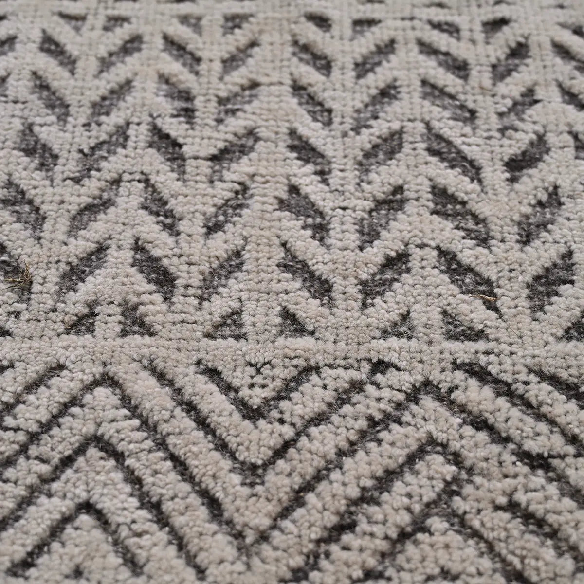 Etho Hand Knotted Wool Rug Hand-Knotted