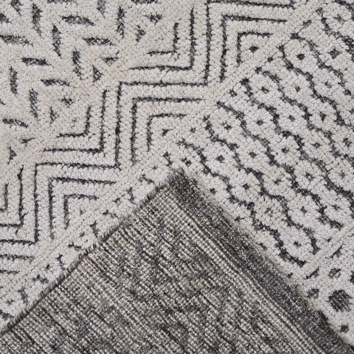 Etho Hand Knotted Wool Rug Hand-Knotted