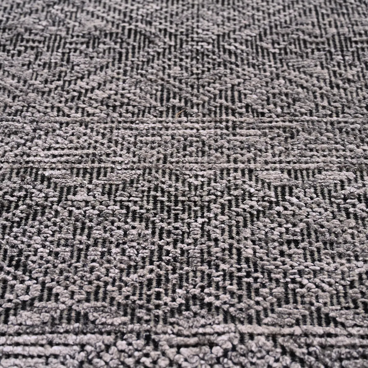Echo Hand Knotted Wool Rug Hand-Knotted