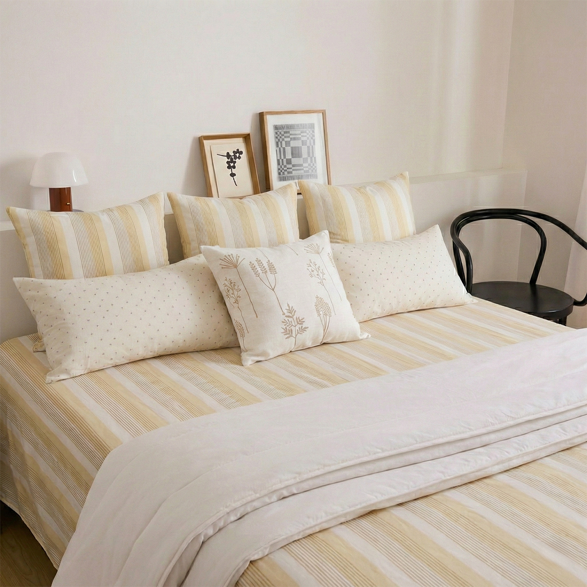 Linears Bedsheet Set Bedsheet