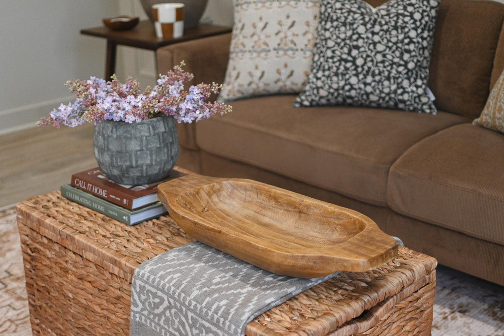 Checkered Stamped Pot Vase & Pots