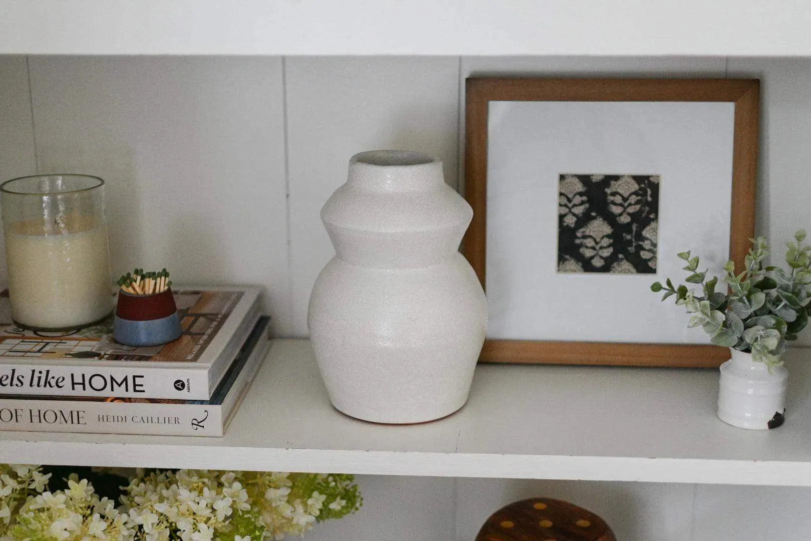 Modern White Vase Vase & Pots