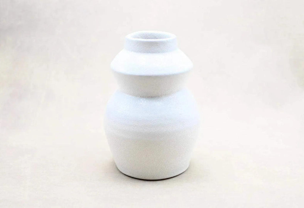 Modern White Vase Vase & Pots