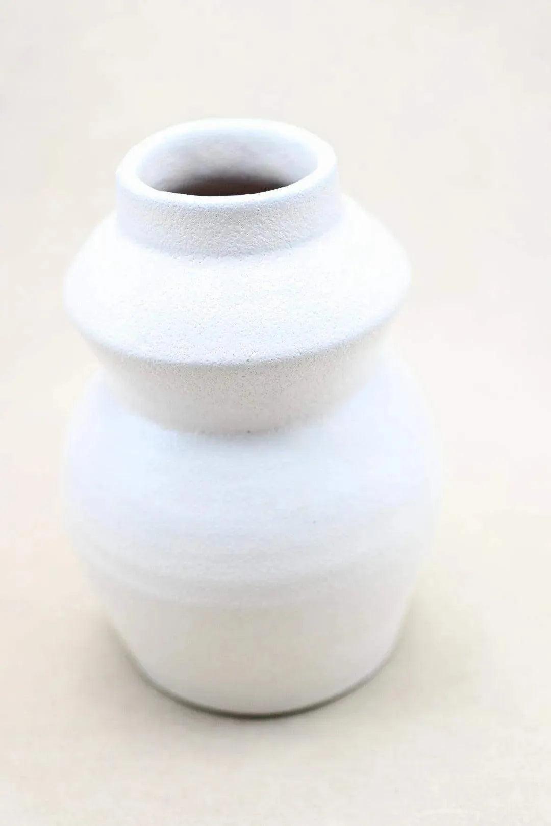 Modern White Vase Vase & Pots