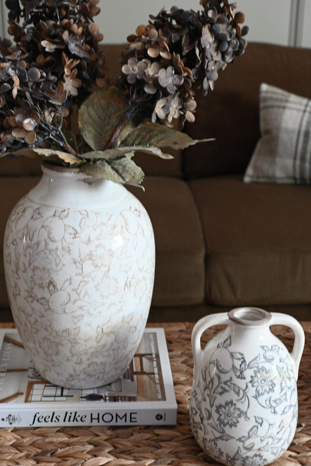 Heirloom Floral Handle Vase Vase & Pots