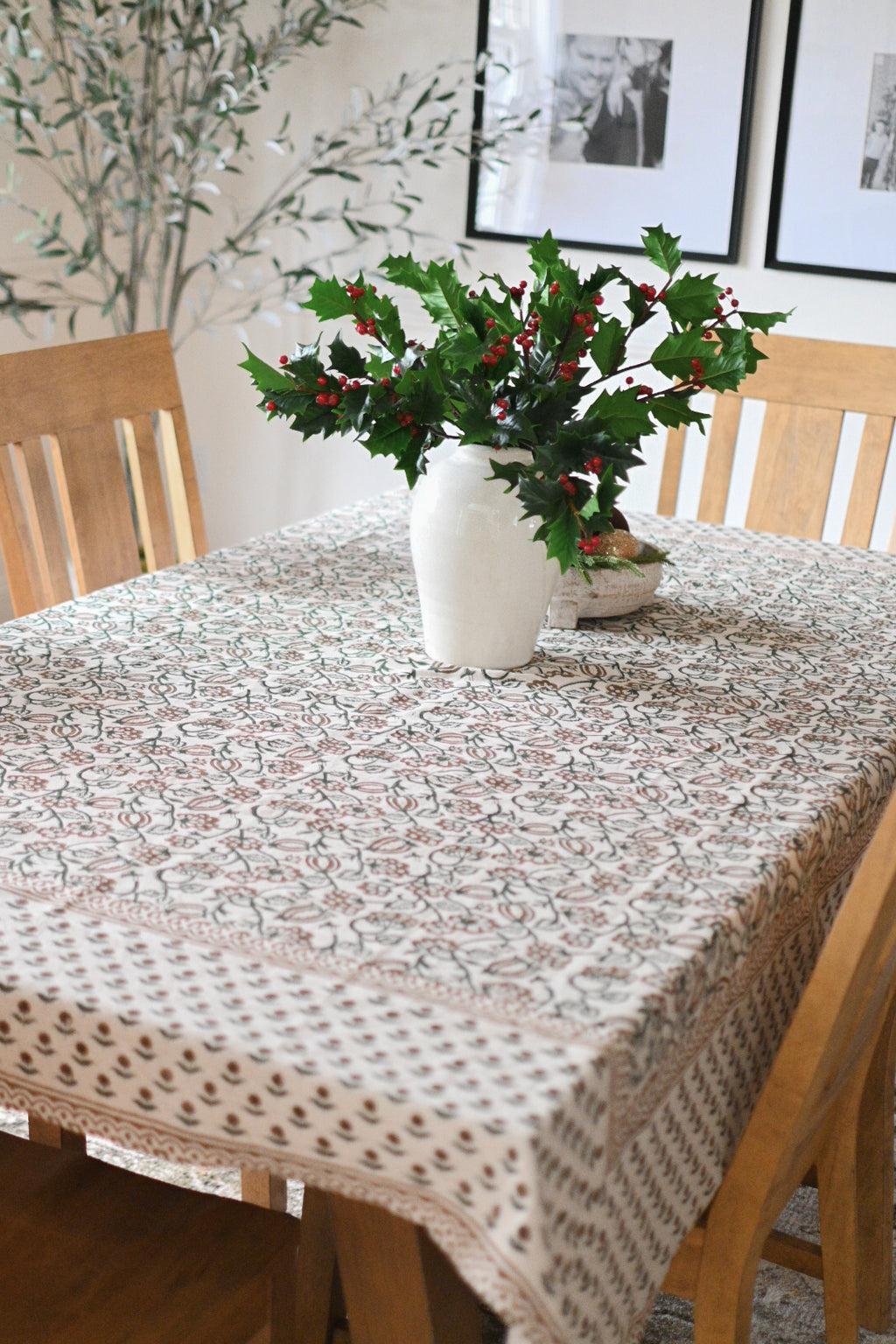 Chloe Botanical Print Table Cloth