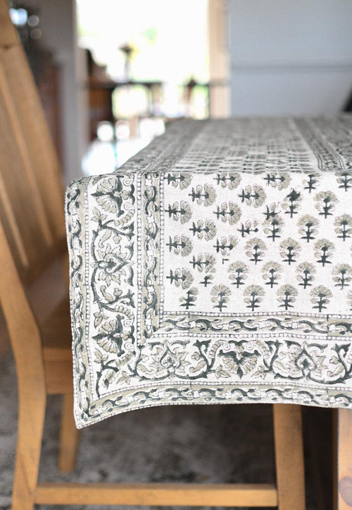 Bella Botanical Print Table Cloth Table Cloth