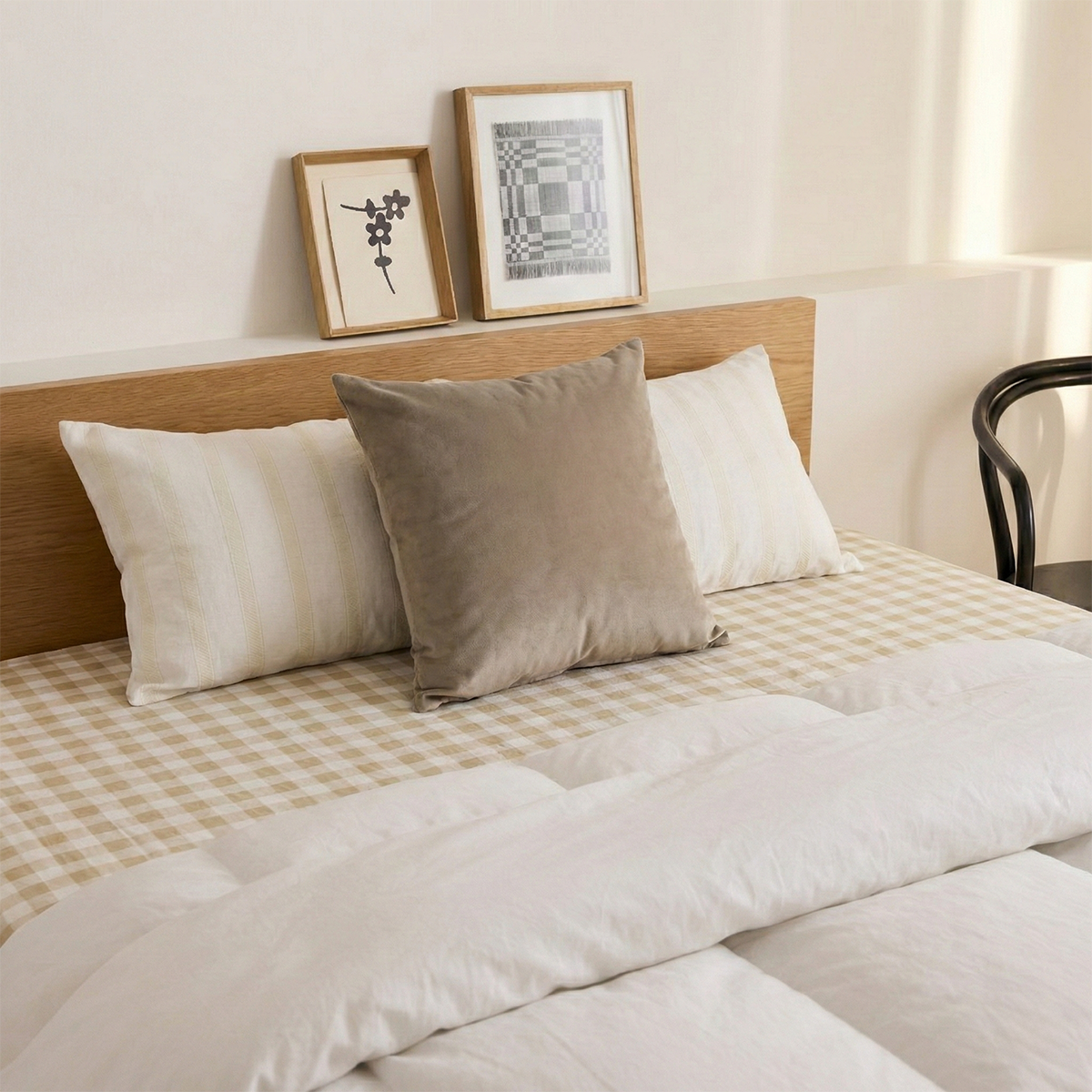 Striped Linear Lumbar Cushion Cover