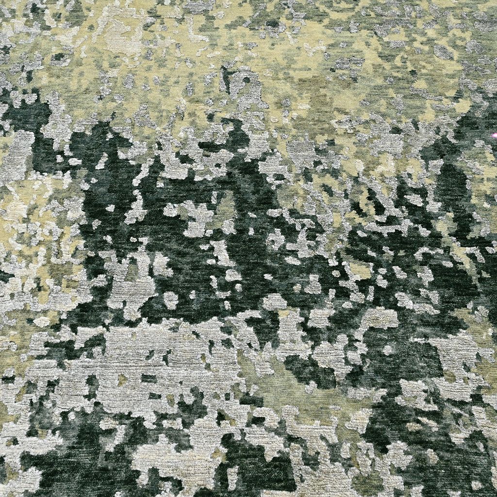 Textured Ground Indo Nepali Rug Hand-Knotted
