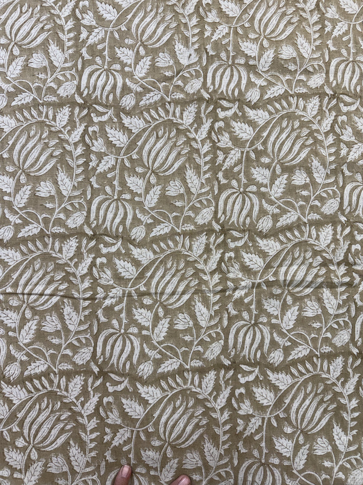 Handcrafted Linen Fabric by Artisans