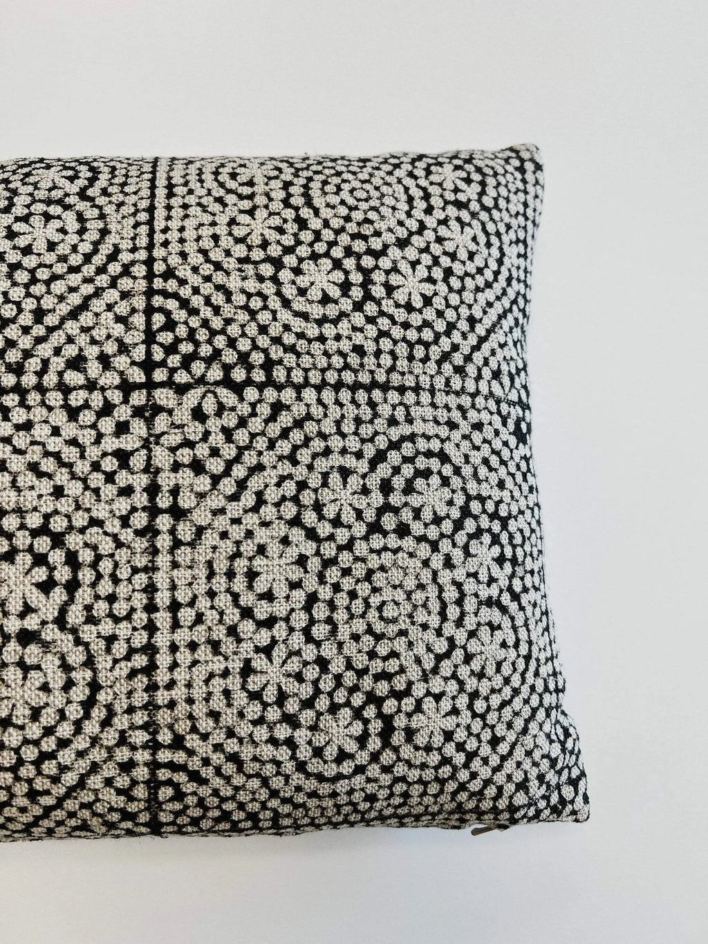 Vada Geometric Black Pillow Cover Pillow Covers